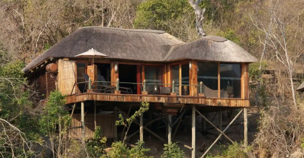Serena Mivumo River Lodge