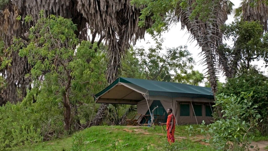 lake-manze-camp