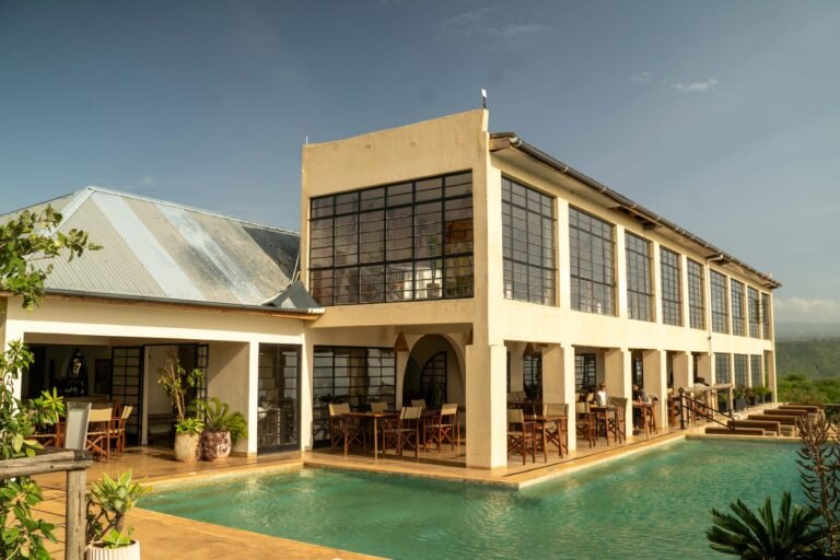 Infinity pool at Manyara Best View Lodge & Spa with sweeping views over the African savannah and Lake Manyara