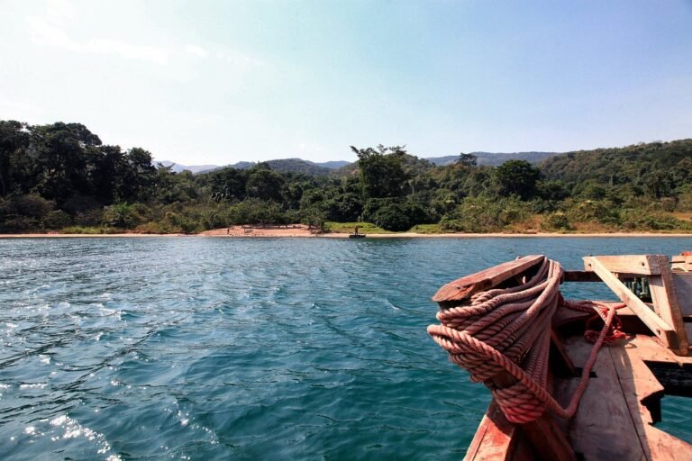 Mbali-Mbali-Gombe-lodge-boat