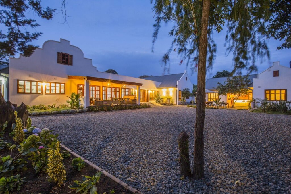 Villa Maua Arusha boutique hotel with lush tropical garden in city center