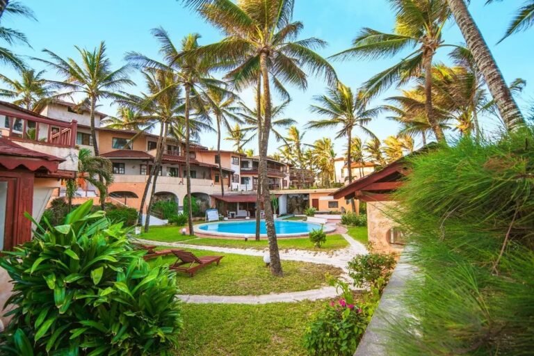13 VERACLUB CRYSTAL BAY RESORT - KENYA