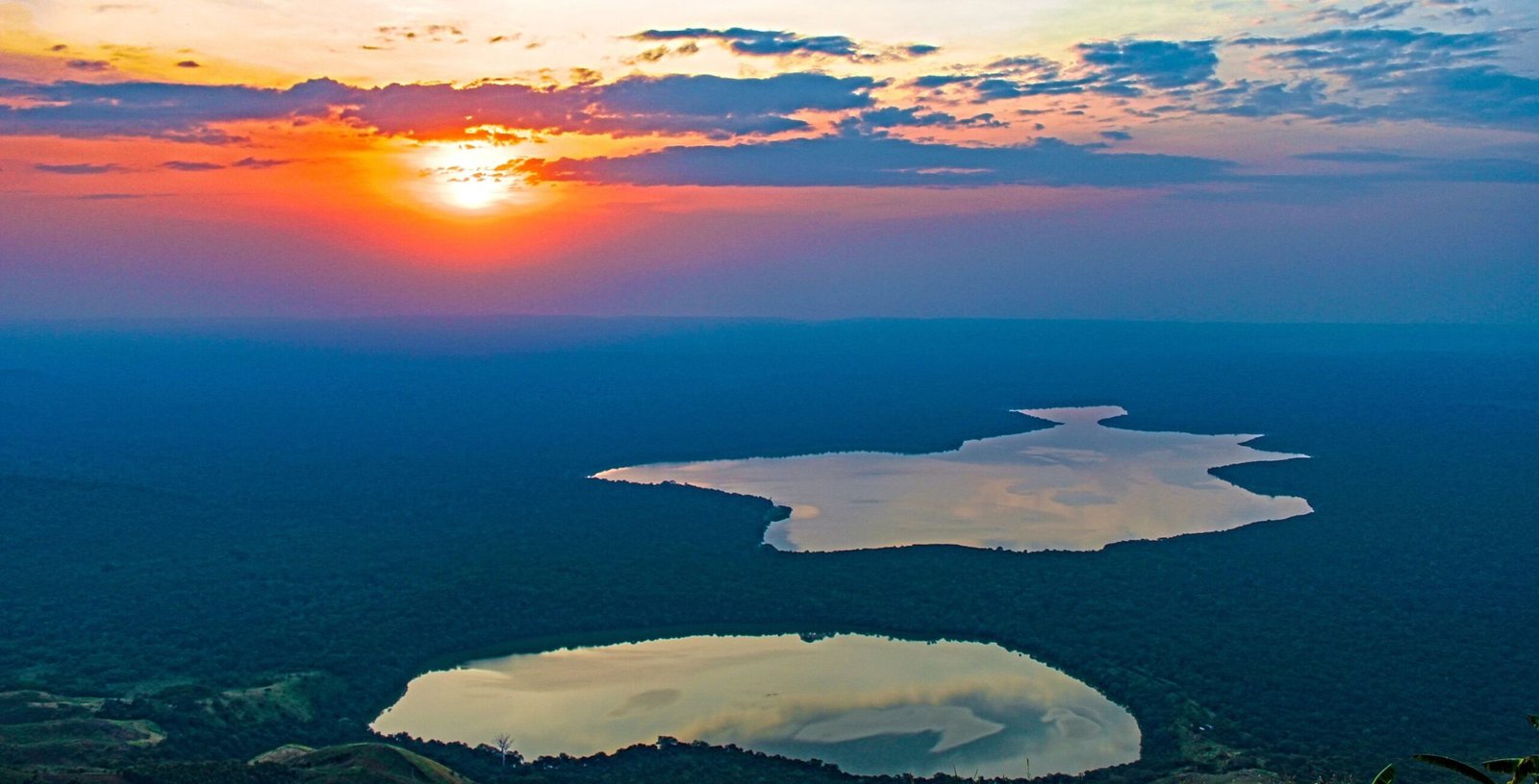 Crater-lakes-in-Queen-Elizabeth-NP-scaled