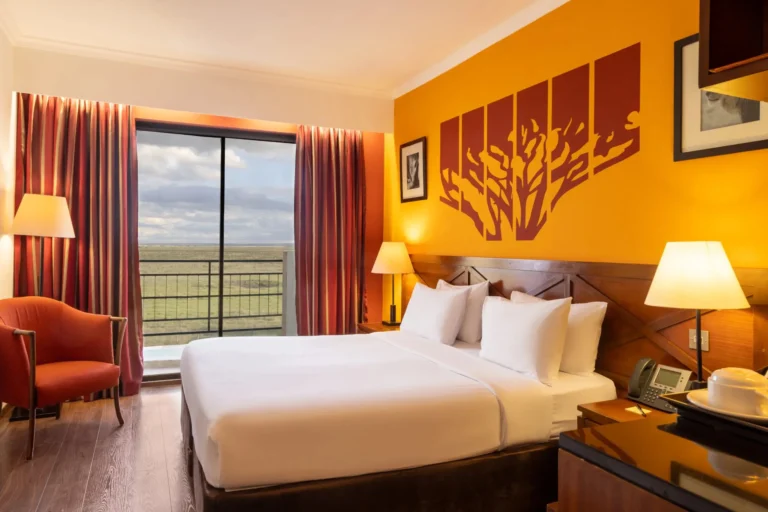 jamcb2l4_room_ole_sereni_nairobi_national_park_kenya