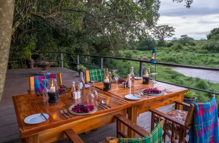 river-dining-daylight